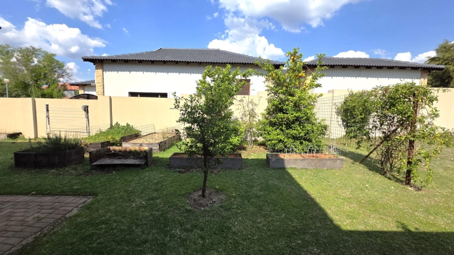 3 Bedroom Property for Sale in Xanadu Eco Park North West